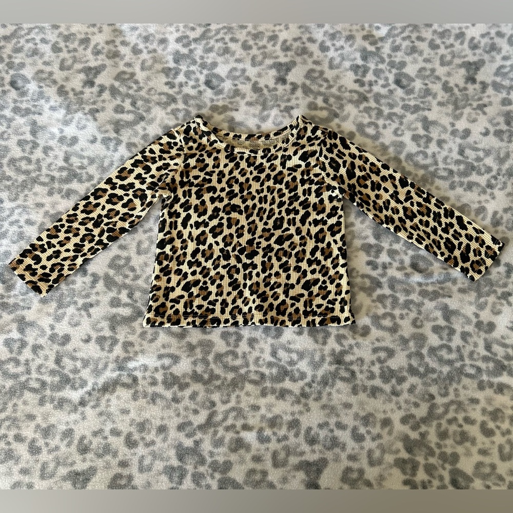 The Children’s Place Cheetah Print Long Sleeve, Size 18-24 M